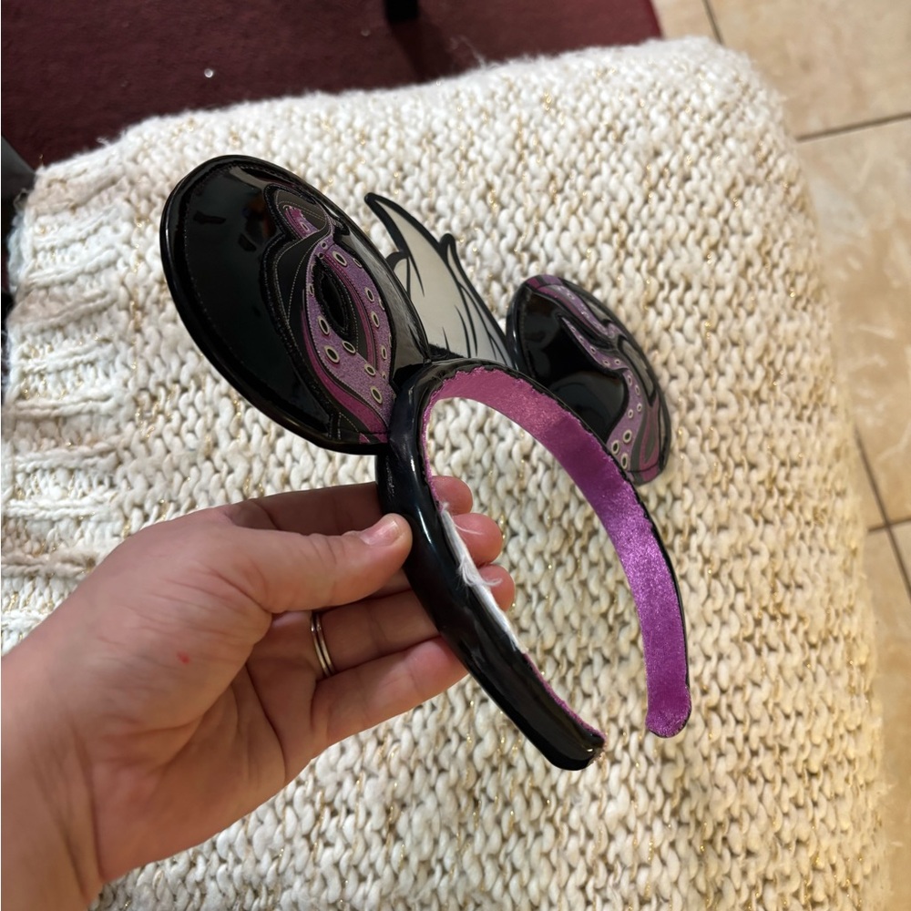 Walt Disney World Villains Ursula Mouse Ears Headband - Picture 3 of 15